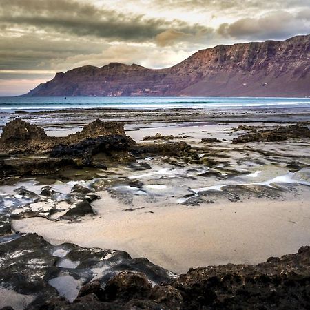 شقة Famara Surf المظهر الخارجي الصورة